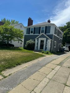 2923 Sherbrooke Rd
