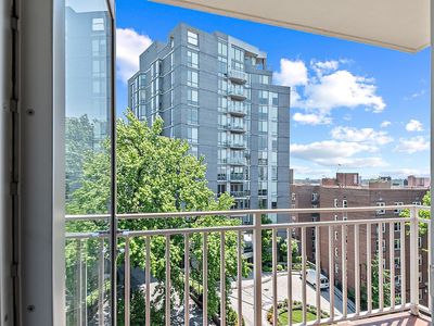 3625 Oxford Ave APT 6B