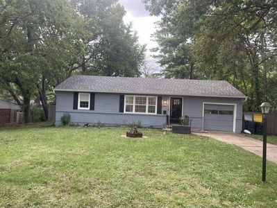 506 E 91st Ter