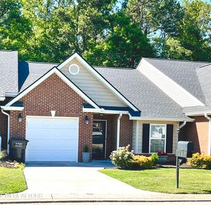 1437 Hazelgreen Way