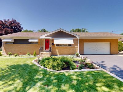 102 Audrey Ln