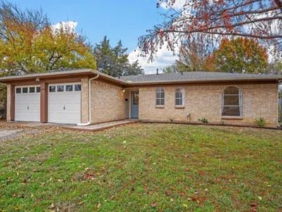 548 NW Newton Dr