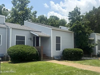 685 Hiddenwood Ct