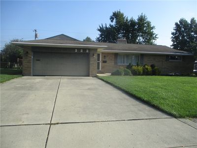 323 Scott Ave