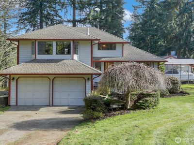 16714 Broadway Avenue