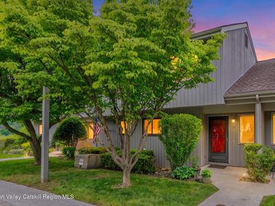 37 Rondout Harbor