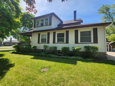 1006 Main St