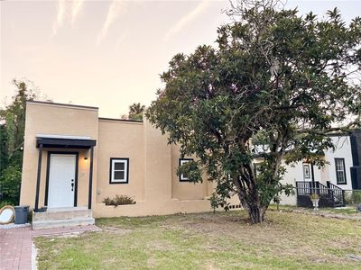 112 Avocado Ave