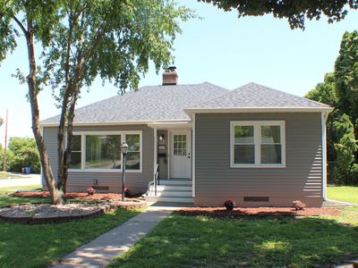 1611 Coffelt Ave