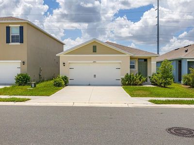 2842 WATERLILY WAY