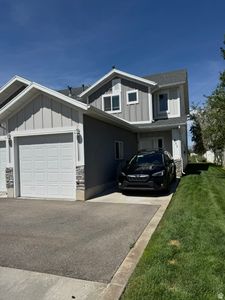 3232 N 3325 W #211