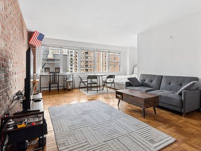155 E 34th St APT 9V