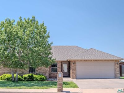 2323 Flagstone Dr