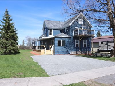 105 Saint Lawrence Ave E