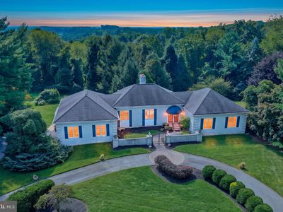 9 McCormick Dr