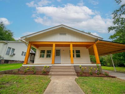 626 Mahony St