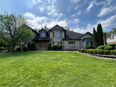 3050 London Dr