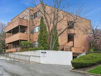 971 Bloomfield Ave #C6