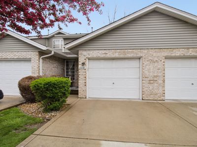 Property at 8218 Daniel Dr, Justice, IL