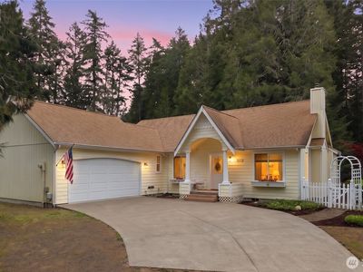 240 E Aycliffe Drive