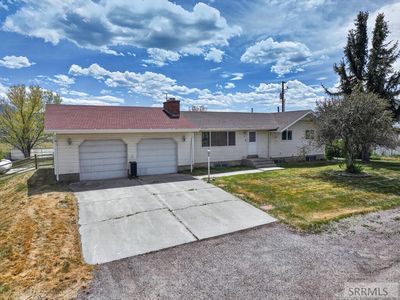 70 E 3rd St N
