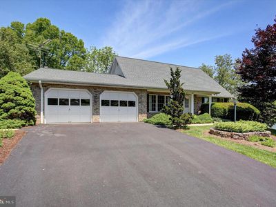 9495 Hesshire Hill Ct