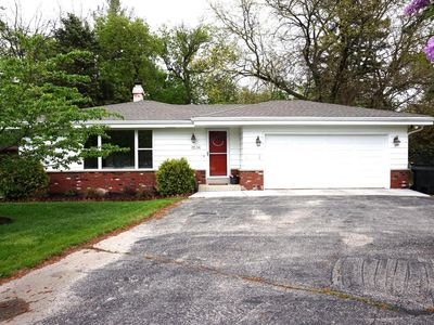 8534 North 68th STREET