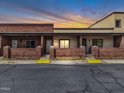 44 W 200 N APT 5