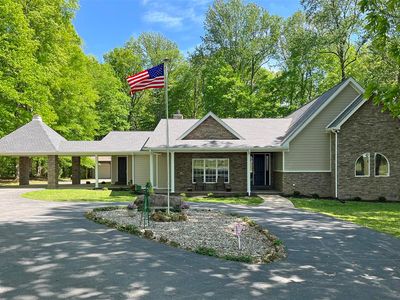 1371 Johns Loop Rd