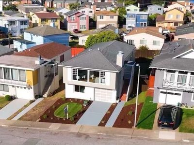 Property at 391 Imperial Dr, Pacifica, CA