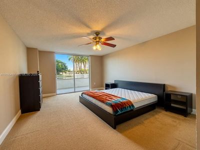 2801 NE 183rd St APT 202W