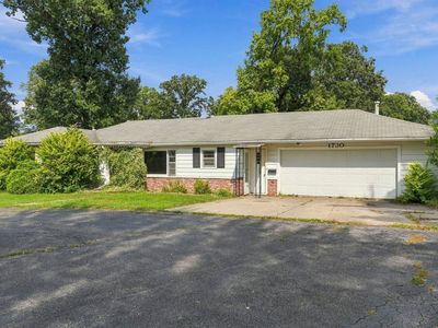 1730 Lower Huntington Rd