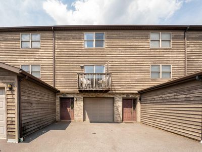 8 Silver Creek Dr