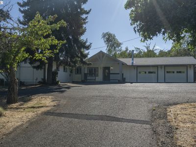 302 Arcadia Dr