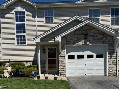 Property at 4 Mulberry Ln, Hamburg, NJ