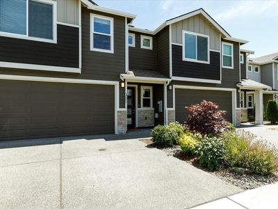360 SW Ballast Way
