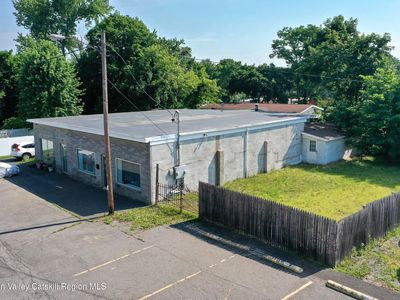 4 Central Avenue