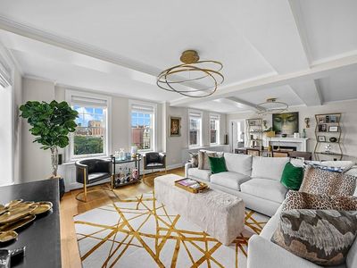 32 Washington Sq W APT 14E
