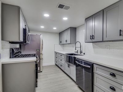 6700 Nottingham Ln 18 #18