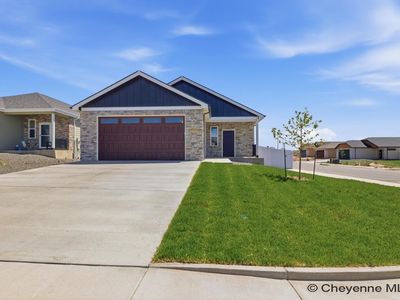 4051 Saddleback Ln