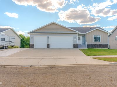 Property at 2013 Macedonia Ave SE, Mandan, ND