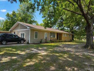 1733 Highway Aa