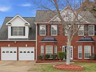 1261 Woodland View Rd