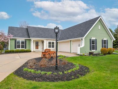 8715 South Eagle COURT