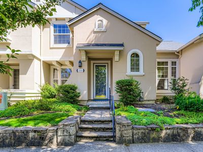 1860 NE Orenco Station Pkwy