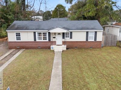 325 Manor Dr