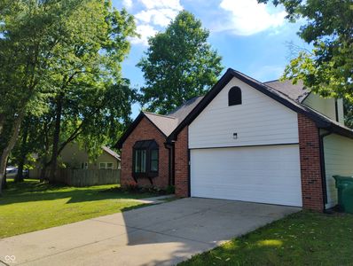 6706 Oak Lake Dr
