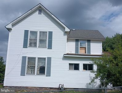 36 7th St