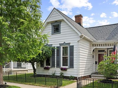 141 Vine St