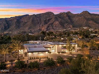 4911 E Mission Hill Dr